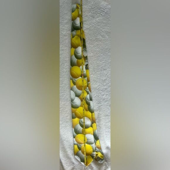 Vintage Ralph Marlin Tennis Ball Tie - Picture 2 of 5